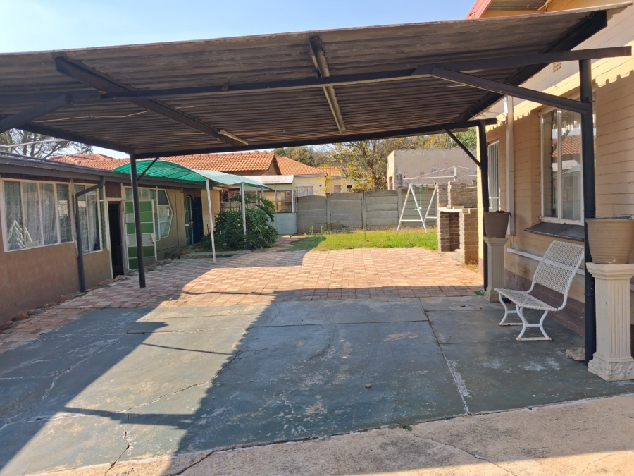 4 Bedroom Property for Sale in Elandia North West